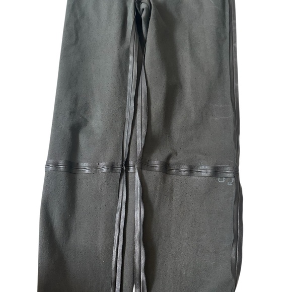 Alice + Olivia Black Lambskin Leather Pants - Picture 9 of 15